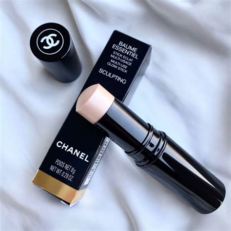 chanel 光影棒|打亮 .